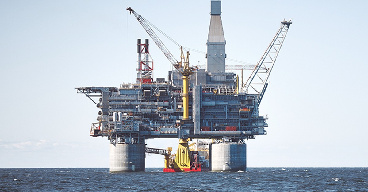 Oil Platform on the Water Oil Platform on the Water