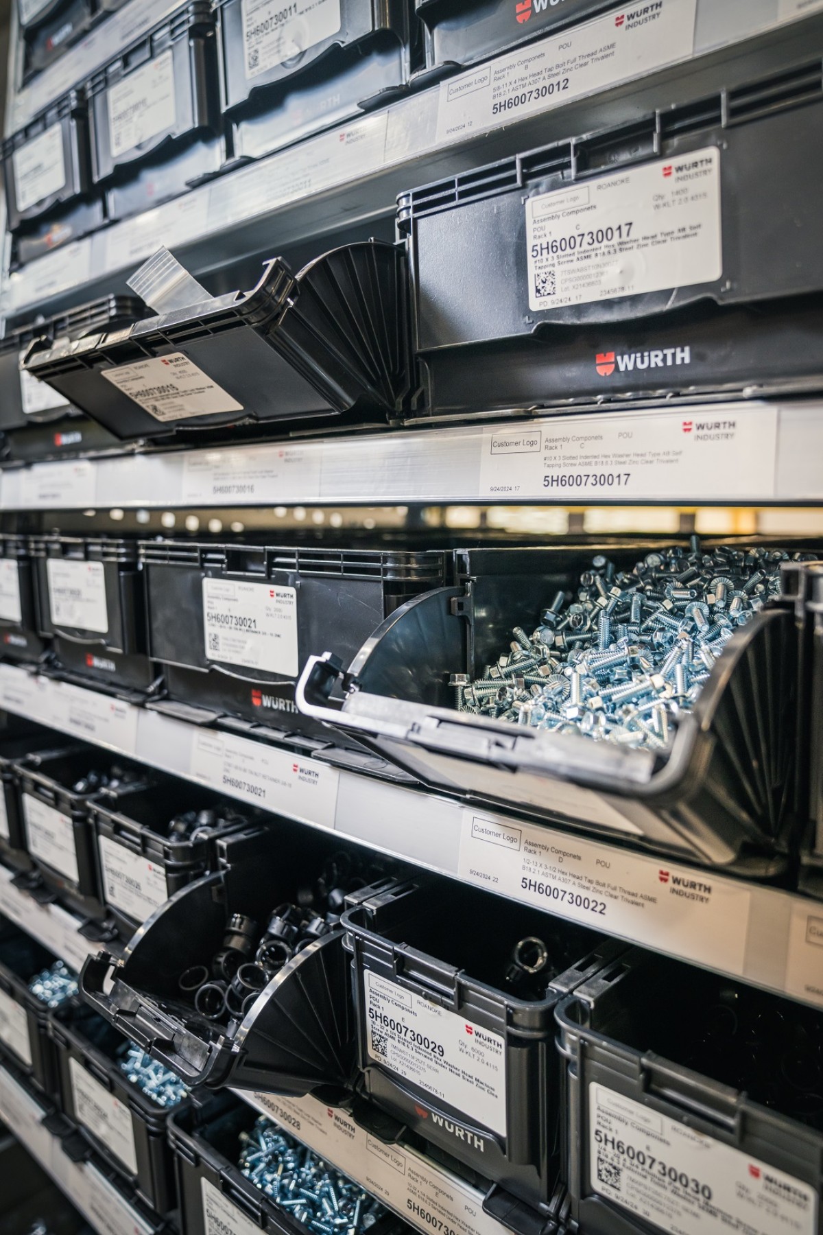 Würth's proprietary W-KLT® 2.0 Kanban bin which stores more material in less space and improves ergonomics for employees. Würth's proprietary W-KLT® 2.0 Kanban bin which stores more material in less space and improves ergonomics for employees.