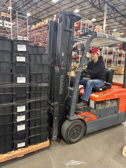 kayla___shipping_supervisor_003